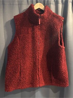Dark red Cabelas vest, 2X